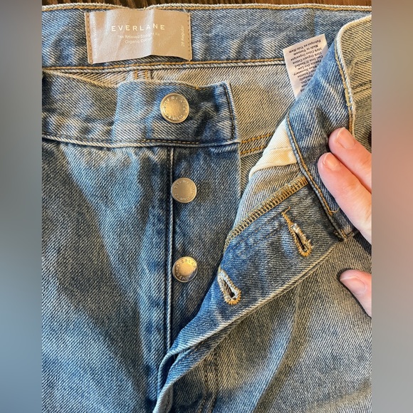 NWT Everlane Rigid Slouch Jean. Wash: Broken-in Blue. Size: 28 - Picture 4 of 12